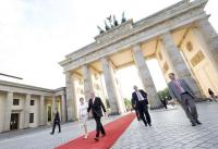 Bundespräsident Dr. Horst Köhler und Gattin am Bradenburger Tor